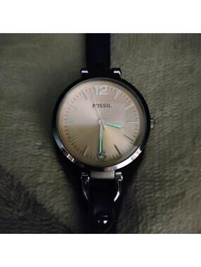 Fossil Georgia ES 2830 Women's Watch  BEAUTIFUL RUNNING but band is worn damaged